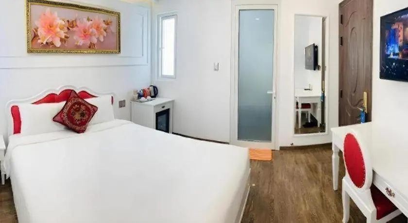 Michael Hotel Nha Trang 2*,