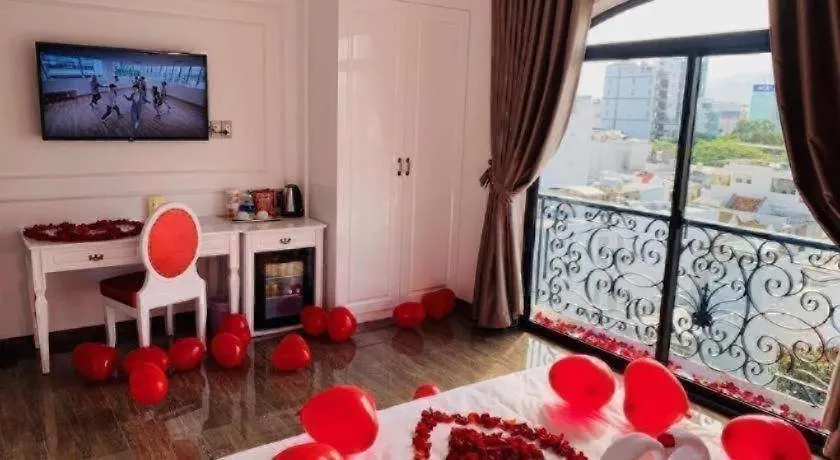 Michael Hotel Nha Trang 2*,