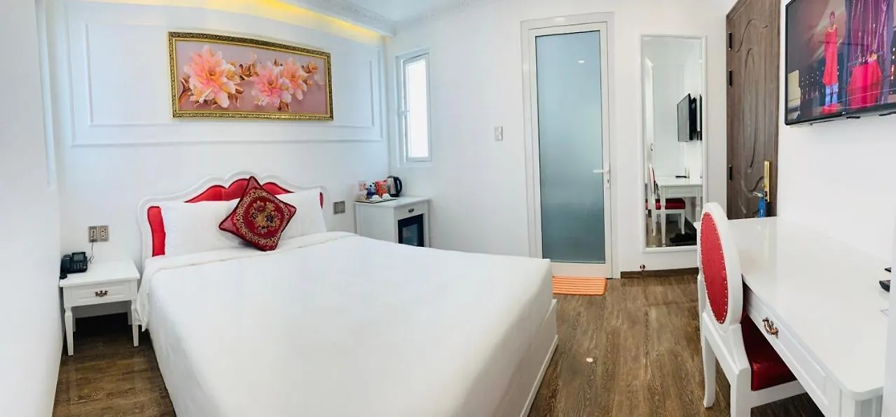 Michael Hotel Nha Trang 2*,  Vietnam
