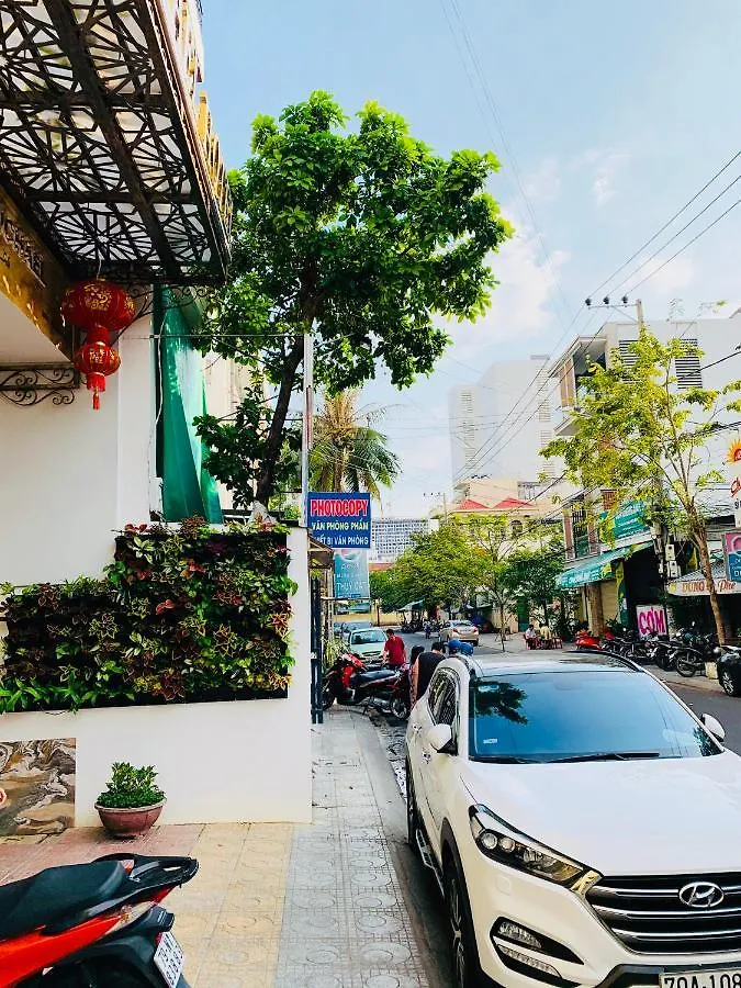 **  Michael Hotel Nha Trang Vietnam